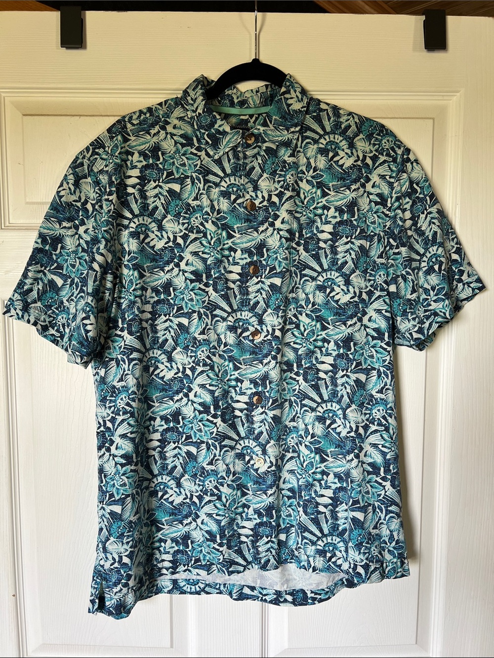 Tommy Bahama Blue & White Tropical Floral Button-Down Shirt